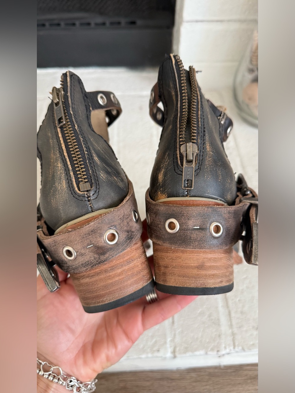 Freebird by Steven Leather Harness Ankle Boots Distressed Black Brown Size 9 - Picture 10 of 11